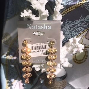 Natasha Gold tone drop earrings. ✨